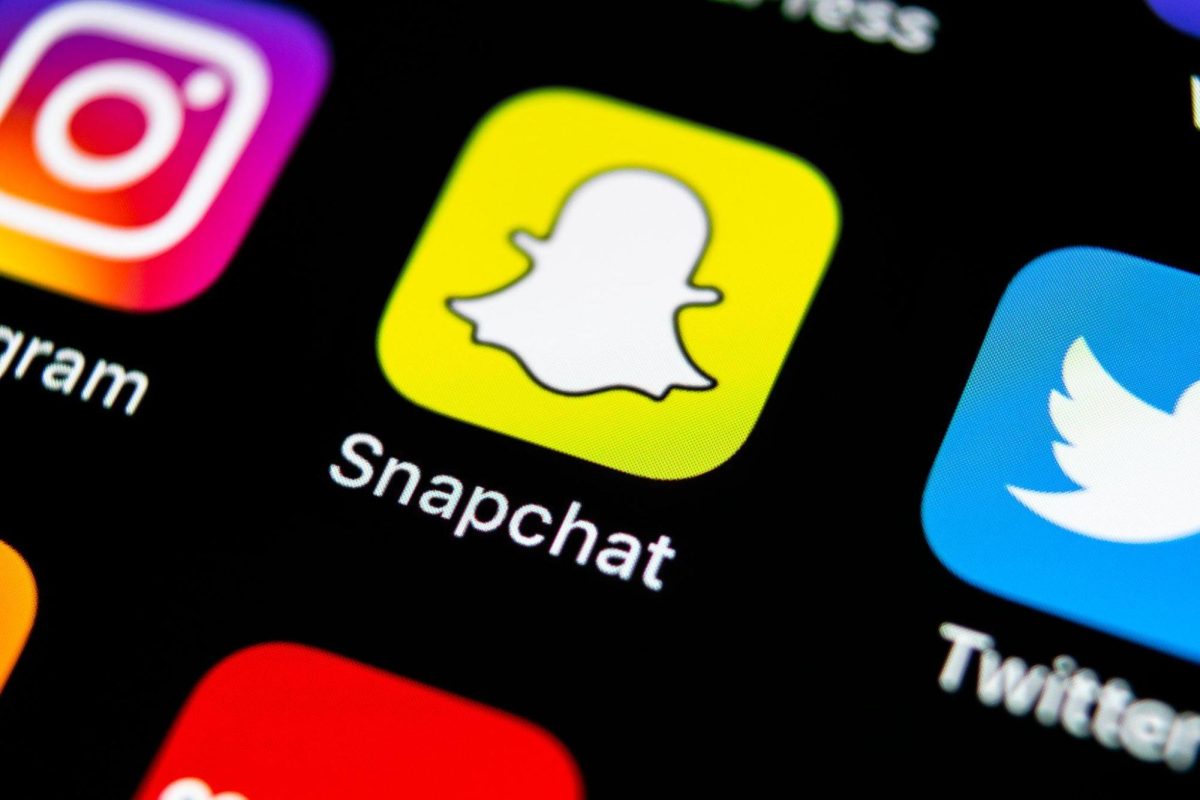 https://socialflyny.com/snapchat-statistics/