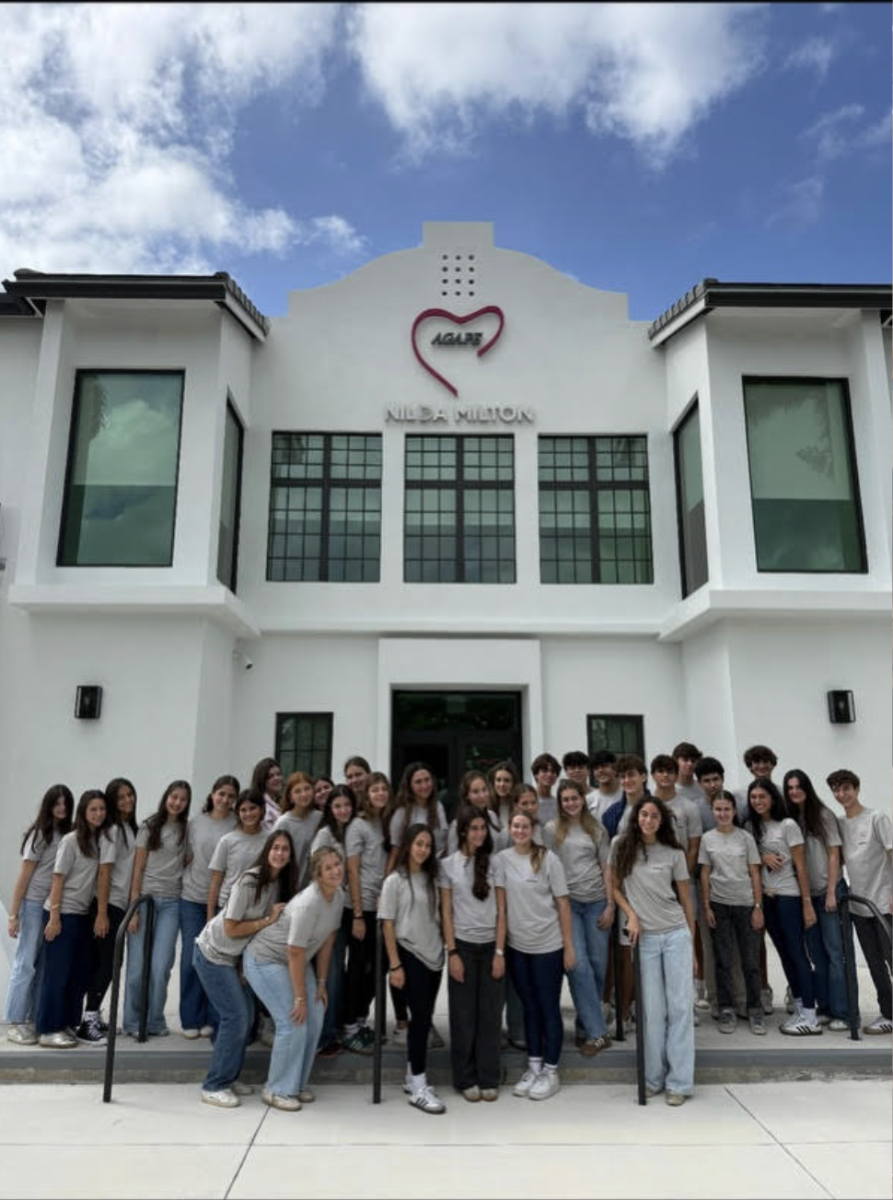 Carrollton students volunteer at Agape.