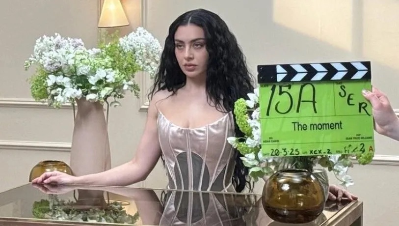 https://xodivad.com/2025/10/06/charli-xcx-shares-bts-photos-from-new-film-the-moment/